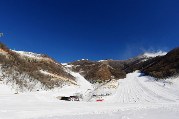 冬奥冷知识｜必一体育下载高山滑雪(图2)