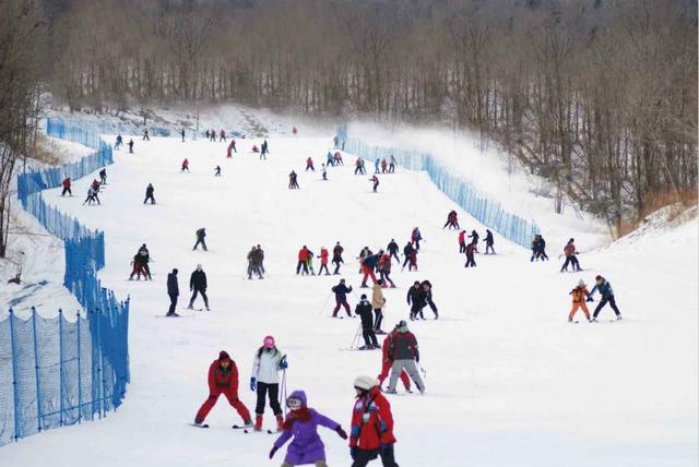 必一体育官网下载必一体育下载5座国内知名的滑雪圣地每一处都让人流连忘返有你想去的吗？(图5)