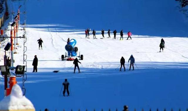 必一体育官网下载必一体育下载5座国内知名的滑雪圣地每一处都让人流连忘返有你想去的吗？(图10)