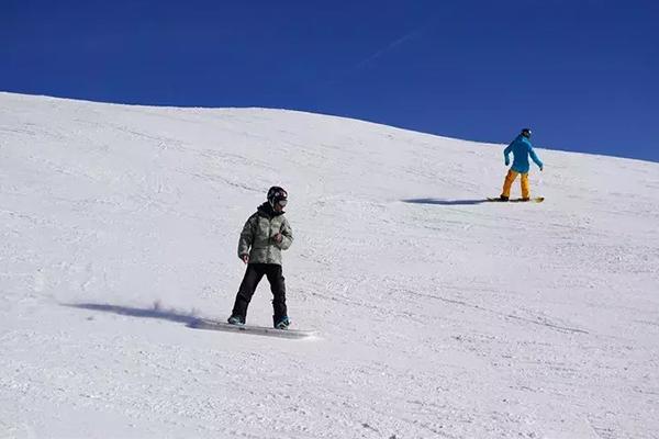 必一体育官网下载滑雪最全攻略 滑滑雪常识雪指南(图2)