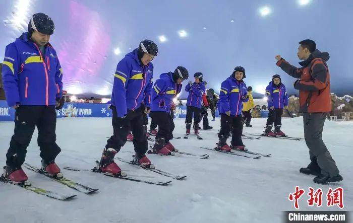 必一体育官网下载“滑雪比谈恋爱还开心”！不得不说滑雪也太令浙江人上头了(图6)