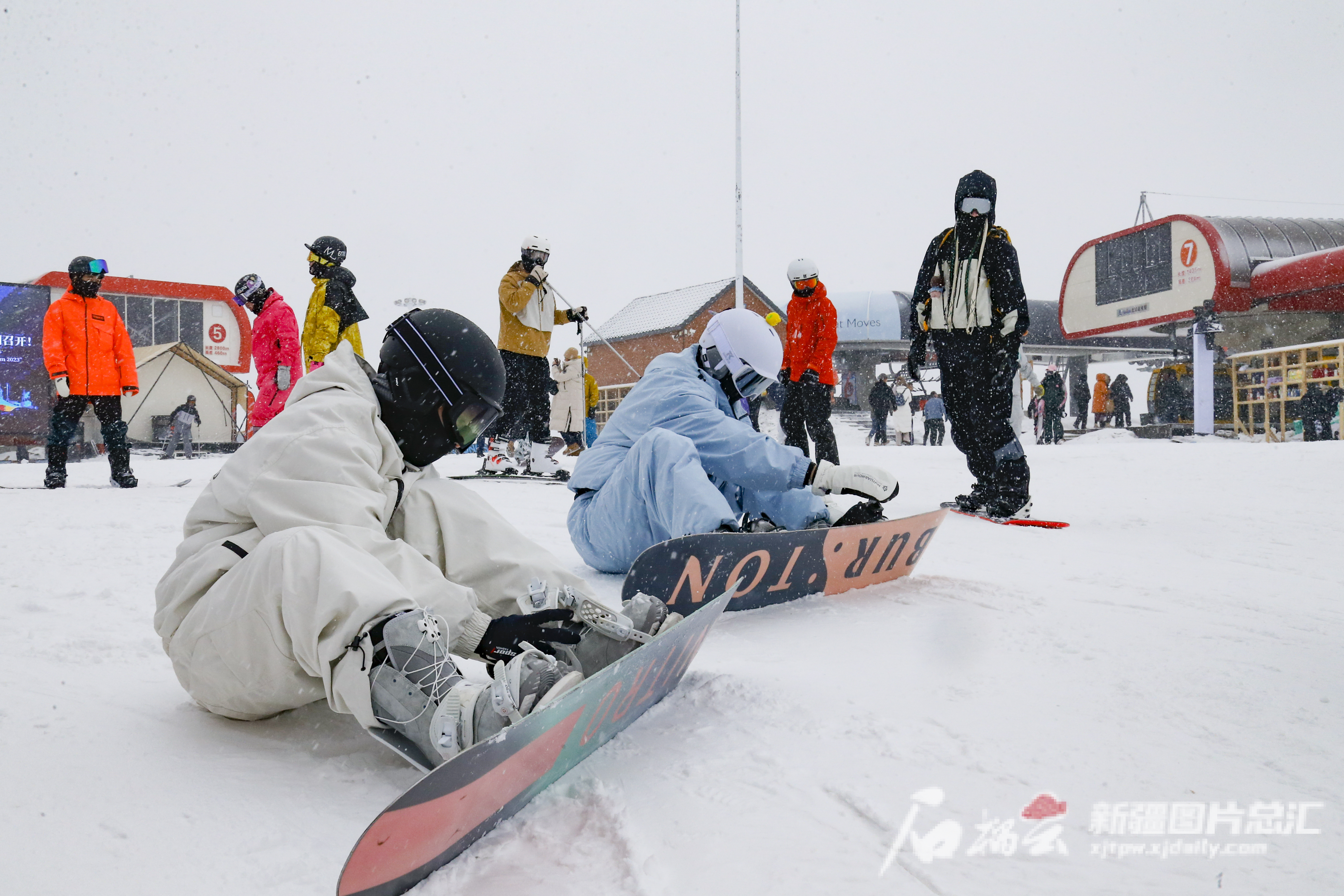 必一体育官网下载滑雪常识将军山国际滑必一体育下载雪度假区日接待游客两千人(图4)