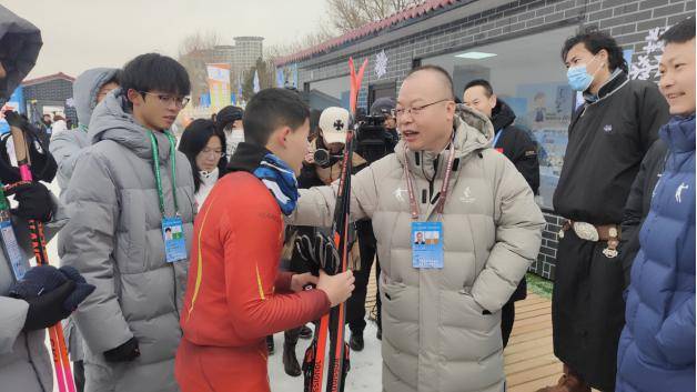 必一体育官网下载福建省越野滑雪队首次滑雪常识亮相十四冬赛场 成绩取得历史性突破！必一体育下载(图1)