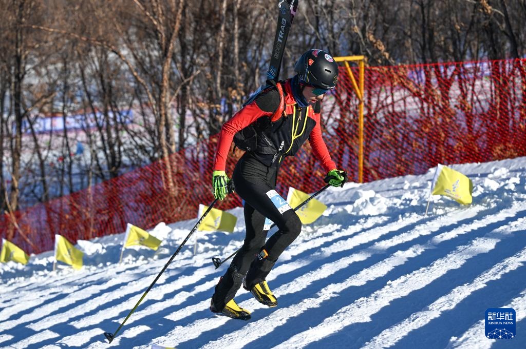 滑雪常识全冬会 滑雪登必一体育官网下载山公开组混合接力赛况(图7)