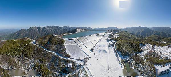 必一体育官网下载滑雪常识春节长假去哪滑雪？这份浙江省内宝藏清单请收好(图1)